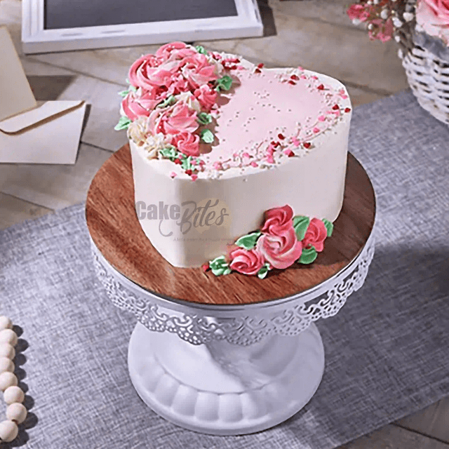 vintage-ruffle-bloom