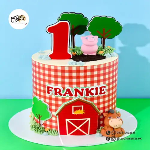 gingham-farm-yard-cake