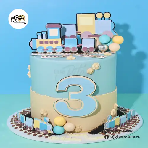 train-birthday-cake