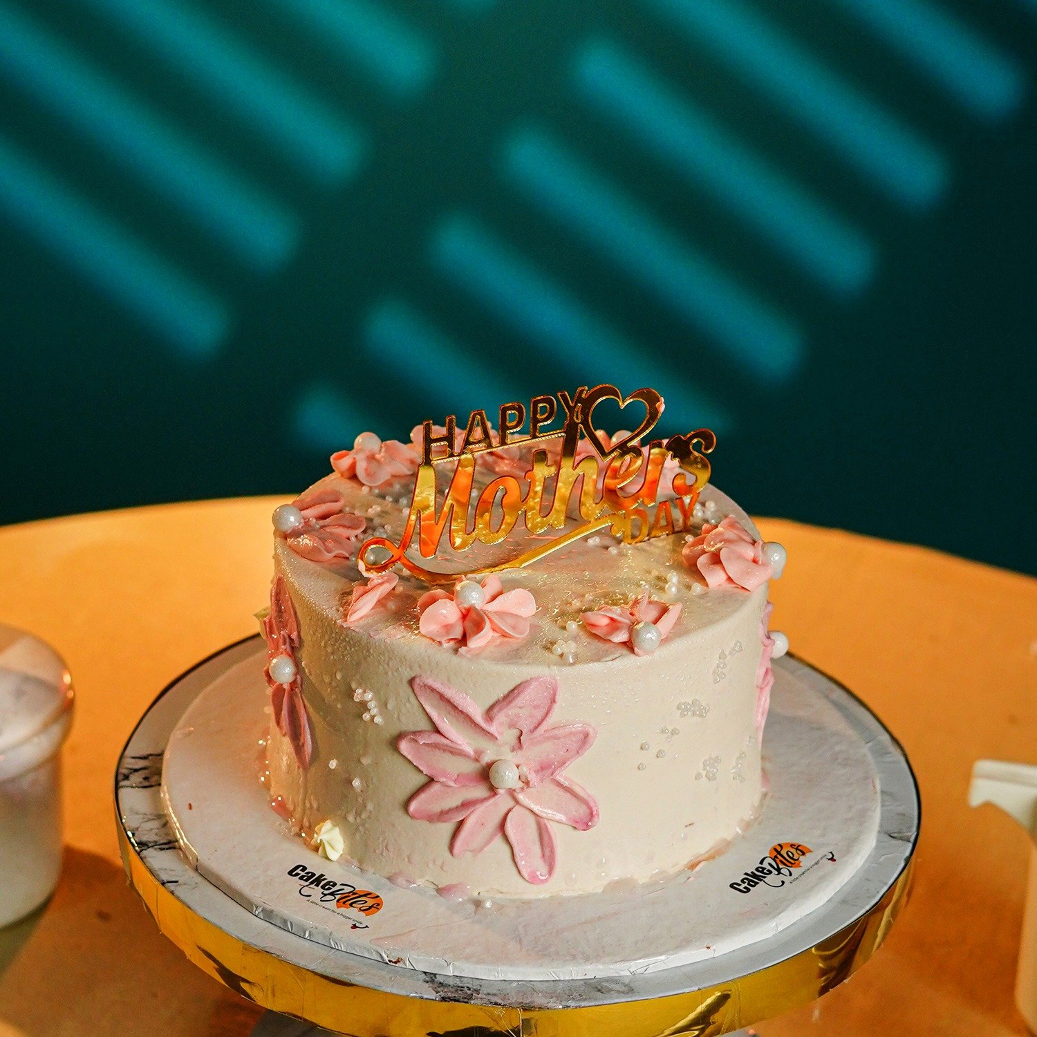 pastel-blossom-treat